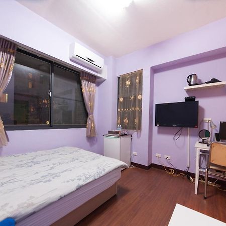 Feng Jia Homestay Taichung Exteriör bild